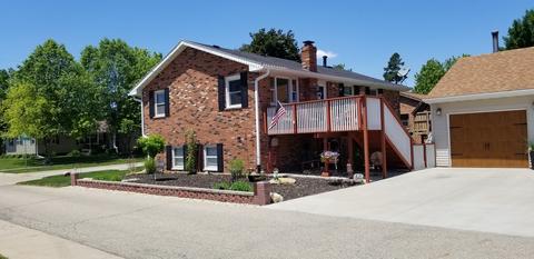 601 N Richards St, Spring Valley, IL 61362 photo 2