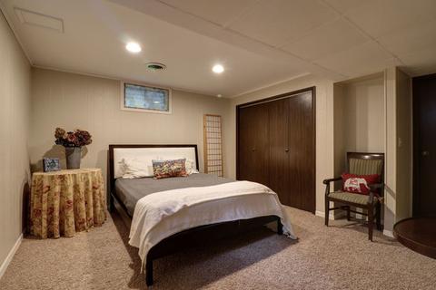 1010 Devonshire Dr, Champaign, IL 61821 photo 22
