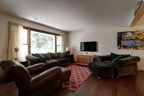 1010 Devonshire Dr, Champaign, IL 61821 photo 7