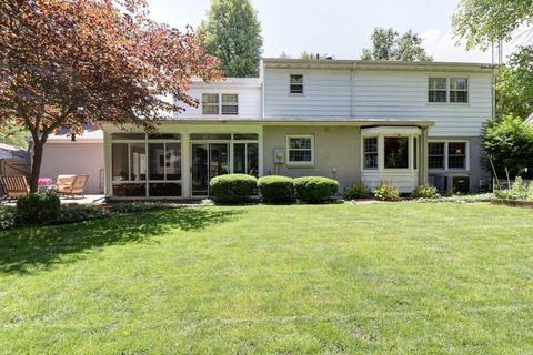 1010 Devonshire Dr, Champaign, IL 61821 photo 47