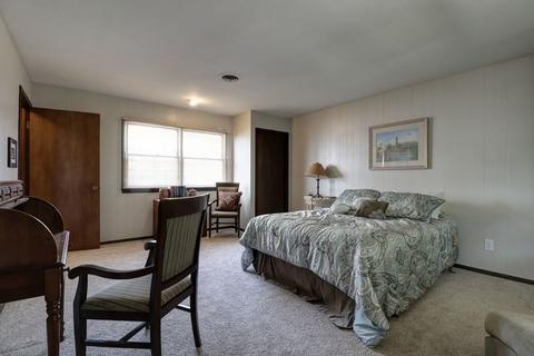 1010 Devonshire Dr, Champaign, IL 61821 photo 19