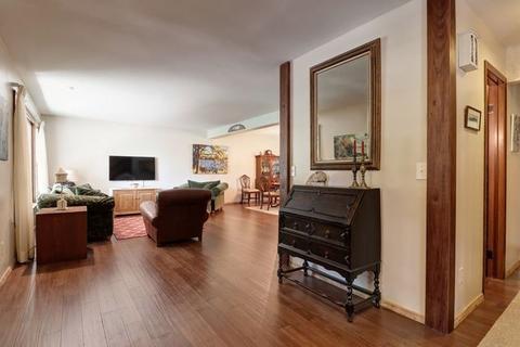 1010 Devonshire Dr, Champaign, IL 61821 photo 6