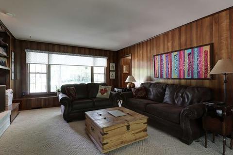 1010 Devonshire Dr, Champaign, IL 61821 photo 11