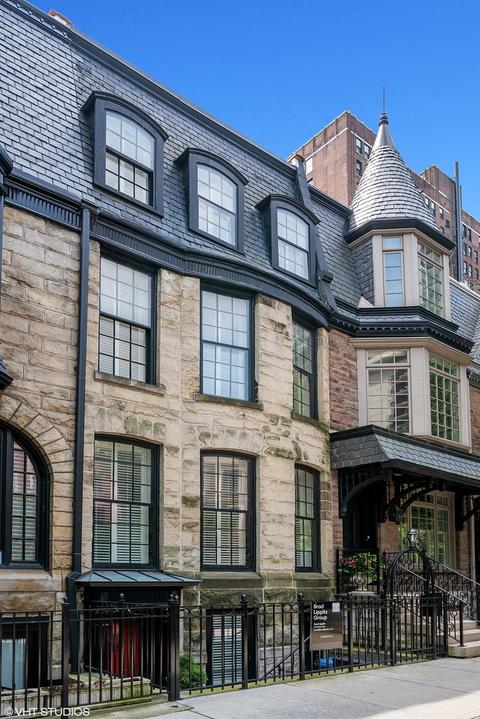 51 Elm St, Chicago, IL 60611 photo 1