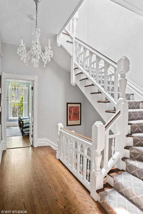 51 Elm St, Chicago, IL 60611 photo 14