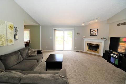 4 Ivey Ct, Bloomington, IL 61701 photo 3