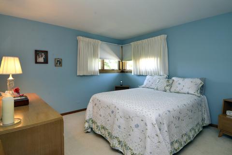 141 E Millers Rd, Des Plaines, IL 60016 photo 13