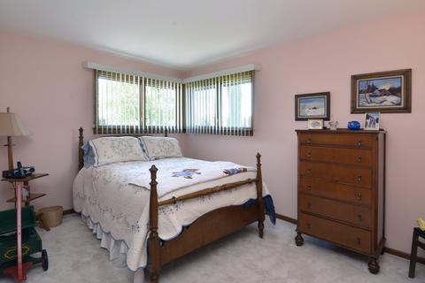 141 E Millers Rd, Des Plaines, IL 60016 photo 12