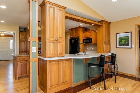 1317 Brighton Dr, Wheaton, IL 60189 photo 9