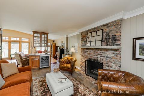 1317 Brighton Dr, Wheaton, IL 60189 photo 12