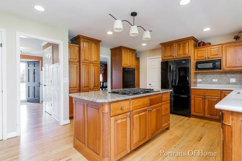 1317 Brighton Dr, Wheaton, IL 60189 photo 6