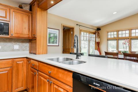 1317 Brighton Dr, Wheaton, IL 60189 photo 8