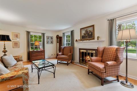 305 E 12th Ave, Naperville, IL 60563 photo 4