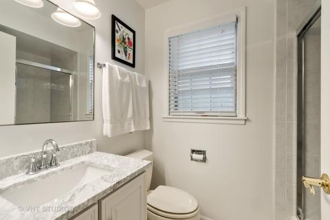 305 E 12th Ave, Naperville, IL 60563 photo 18