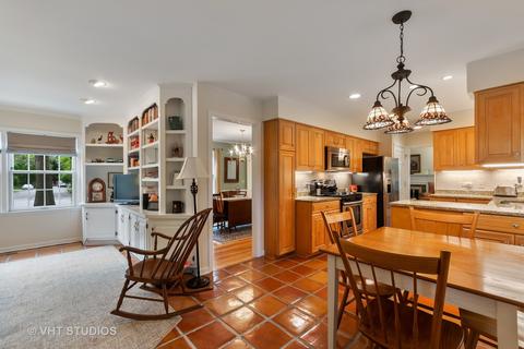 305 E 12th Ave, Naperville, IL 60563 photo 9
