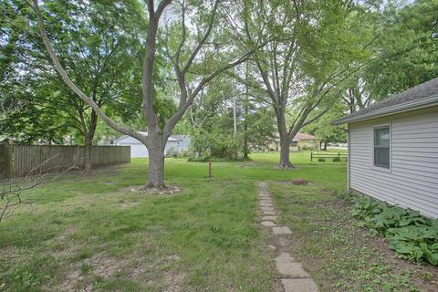 610 E Benham St, Tolono, IL 61880 photo 6