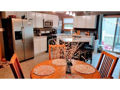 1368 E Cap Cir, Bourbonnais, IL 60914 photo 2