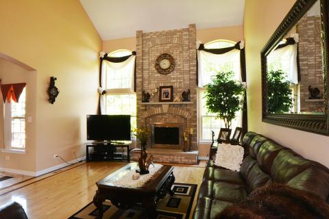 16532 Split Rail Dr, Lockport, IL 60441 photo 6