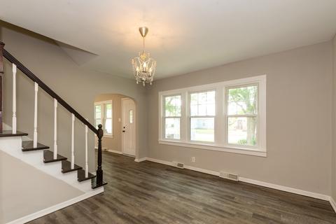 320 E 2nd St, Genoa, IL 60135 photo 9