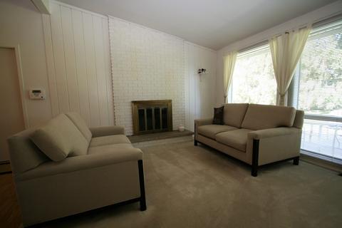 614 E Bevan Dr, Joliet, IL 60435 photo 9