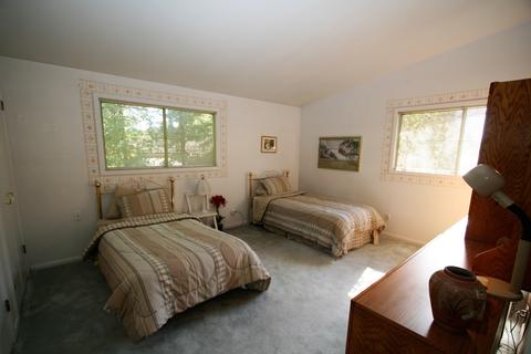 614 E Bevan Dr, Joliet, IL 60435 photo 21