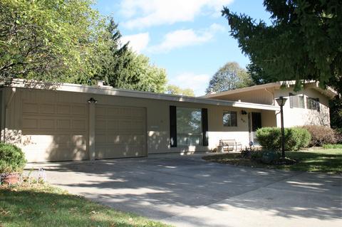614 E Bevan Dr, Joliet, IL 60435 photo 2