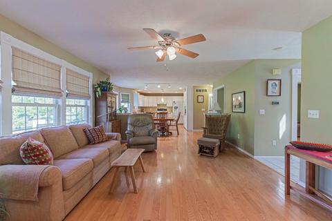 3 Minks Ct, Bloomington, IL 61704 photo 8