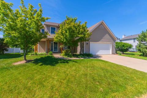 3 Minks Ct, Bloomington, IL 61704 photo 2