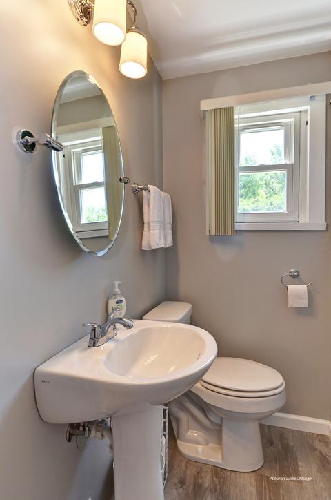210 N Oakleaf Dr, Addison, IL 60101 photo 24