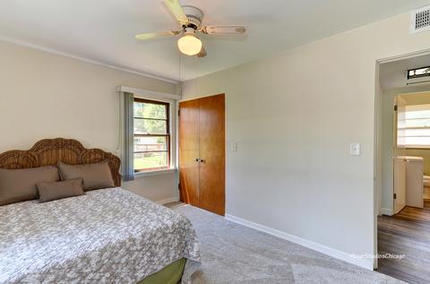 210 N Oakleaf Dr, Addison, IL 60101 photo 16