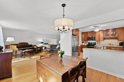 2302 Westminster St, Wheaton, IL 60189 photo 8
