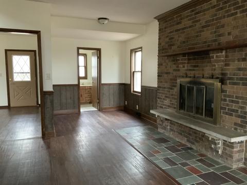 506 E Benton St, Newark, IL 60541 photo 3