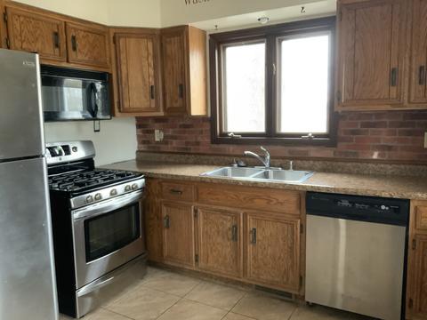 506 E Benton St, Newark, IL 60541 photo 4