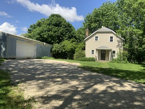 506 E Benton St, Newark, IL 60541 photo 1