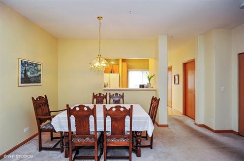 1631 Geneva Dr, Wheeling, IL 60090 photo 3