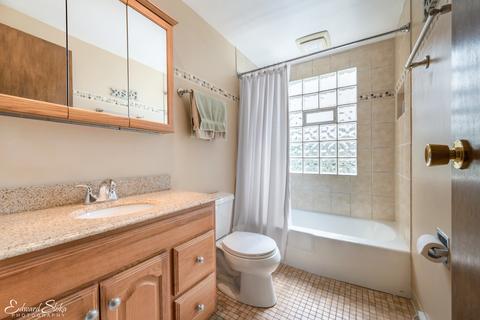 980 Norman Dr, Hoffman Estates, IL 60192 photo 19