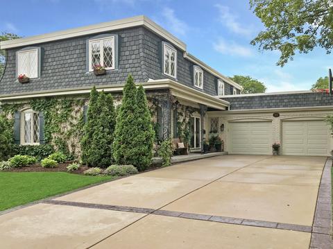 929 Gary Ct, Wheaton, IL 60187 photo 1