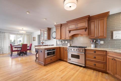 929 Gary Ct, Wheaton, IL 60187 photo 9