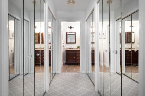 929 Gary Ct, Wheaton, IL 60187 photo 19