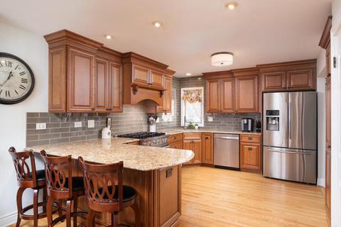 929 Gary Ct, Wheaton, IL 60187 photo 7