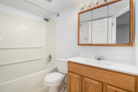 5735 Fieldstone Trl, Mchenry, IL 60050 photo 14