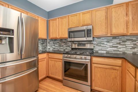 5735 Fieldstone Trl, Mchenry, IL 60050 photo 5
