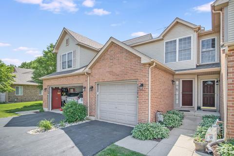 5735 Fieldstone Trl, Mchenry, IL 60050 photo 2