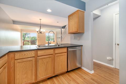 5735 Fieldstone Trl, Mchenry, IL 60050 photo 6