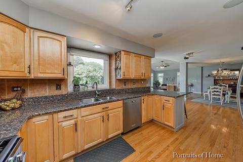 809 Bruno Ct, Naperville, IL 60563 photo 5