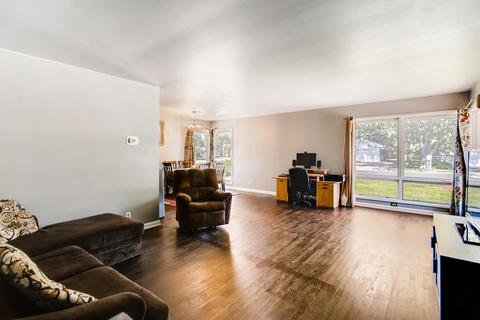 605 Seneca Dr, Aurora, IL 60506 photo 6