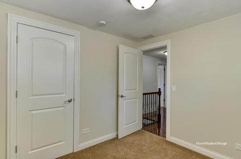 2110 Fox Ln, Des Plaines, IL 60018 photo 27
