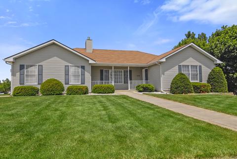 210 Walker Dr, Elburn, IL 60119 photo 1