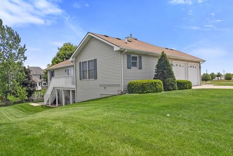 210 Walker Dr, Elburn, IL 60119 photo 20