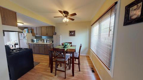 1082 Cascade Dr, Aurora, IL 60506 photo 5